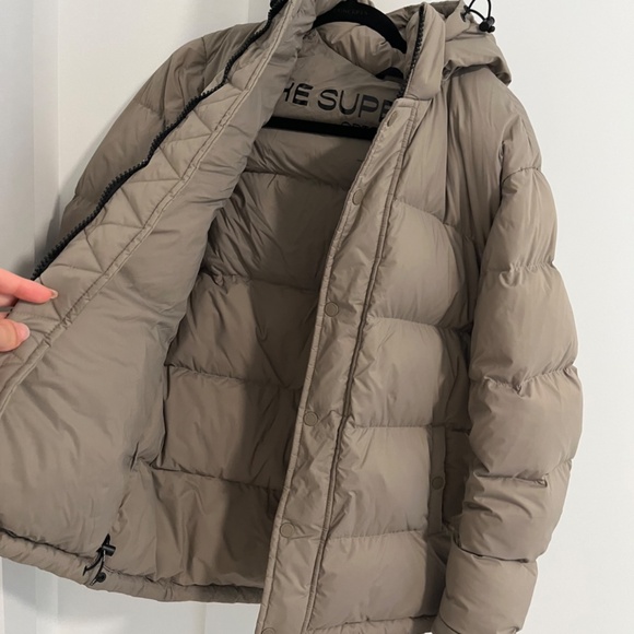 Aritzia/TNA: Super Puff, Taupe, Size XS/S - Picture 11 of 12